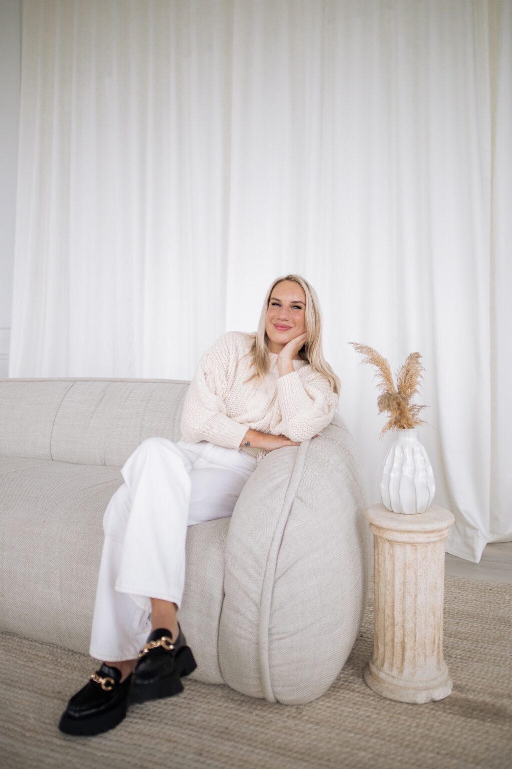 Nicole Visser Psychotherapy - Virtual Therapy Services